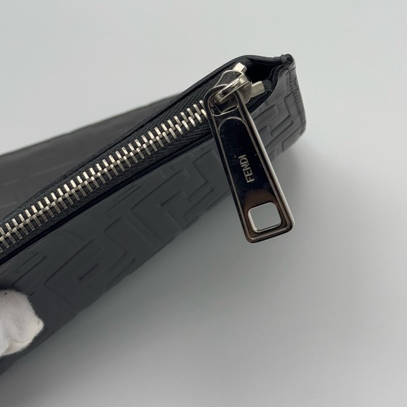 Fendi Embossed Zucca Pouch Grey - Picture 3 of 13